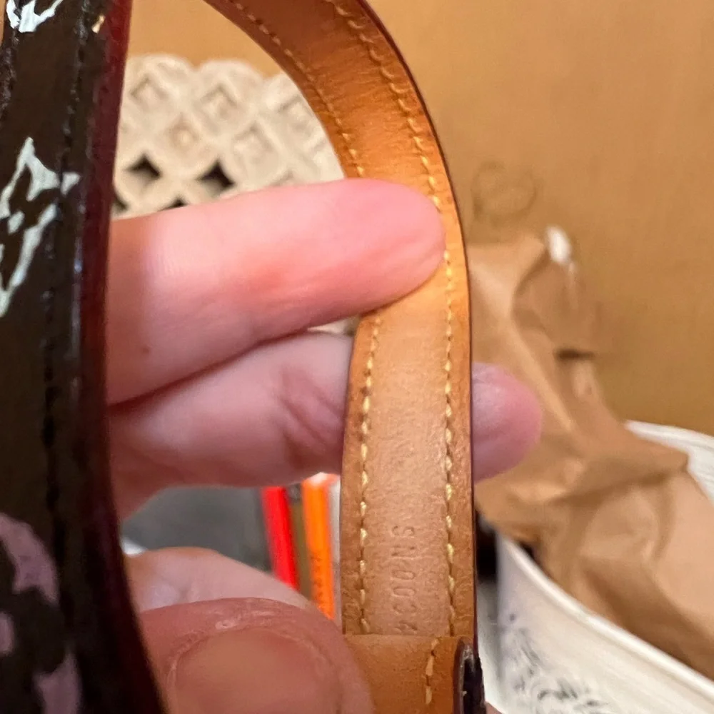LOUIS VUITTON 
Monogram Multicolor Phone Strap Black​​ - Picture 3 of 4